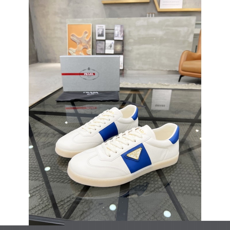Pra*a casual shoes